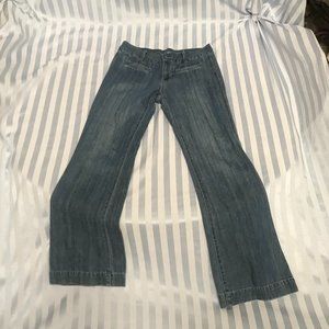 Size 6 Old Navy 'the Sweetheart' Bootcut Jeans